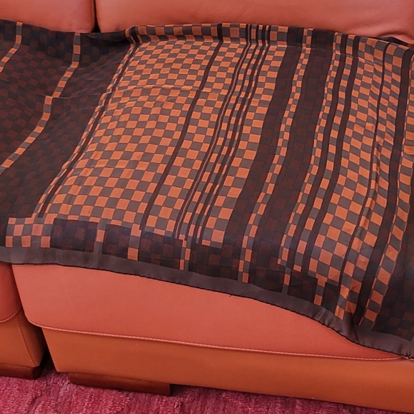 Louis Vuitton Red Checkered Chess Patterned Scarf 100% Silk. - Picture 7 of 8